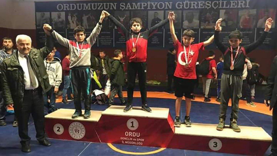 Serbest Güreş Ordu İl Şampiyonasında Dereceye Giren Öğrencilerimiz Antalya'da Serbest Güreş Türkiye Şampiyonasında İlimizi Temsil Edecekler