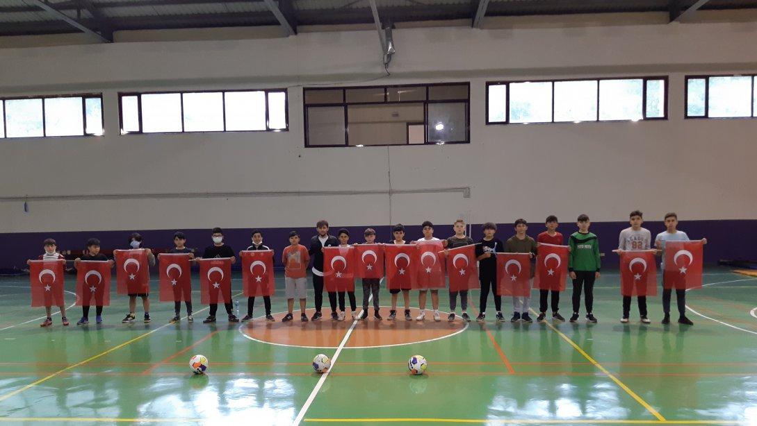 Gölköy Halk Eğitimi Merkezi'nde Futbol Kursları Devam Ediyor