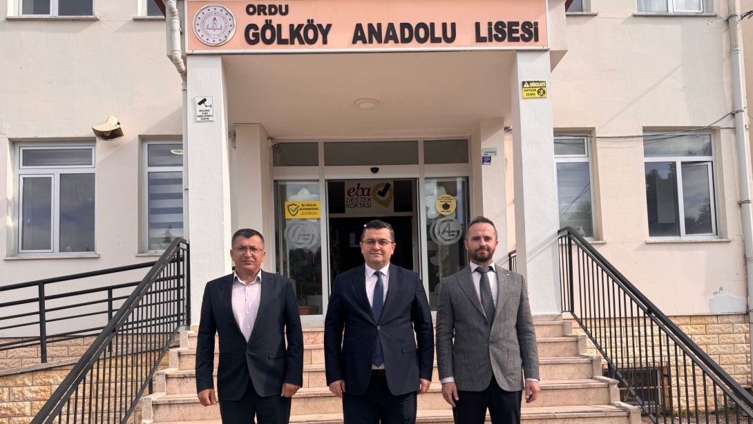 İlçe Milli Eğitim Müdürümüz Onur BEKYÜREK Gölköy Anadolu Lisesinde Bayrak Töreni ile Haftaya Başladı